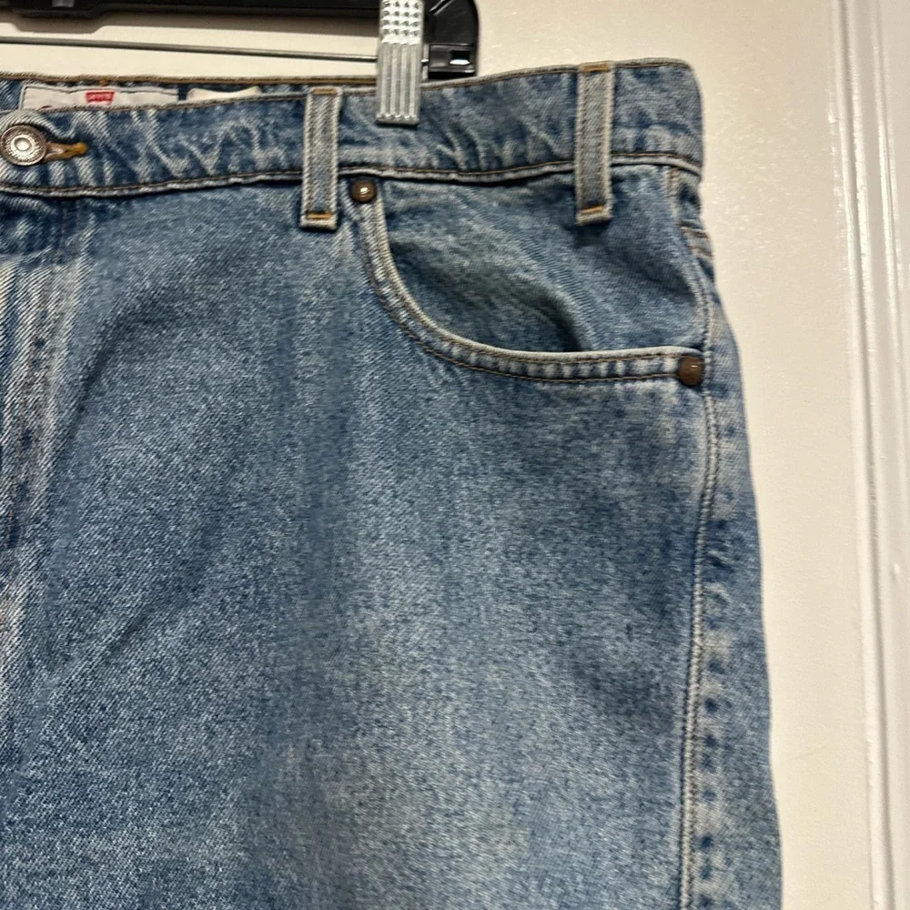 Vintage ‘96 Levi's 540 Men’s Sz: 42 Relaxed Fit Jorts Denim Blue Shorts.
